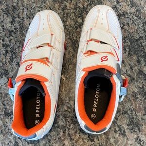 Original peloton cycling shoes 🦄